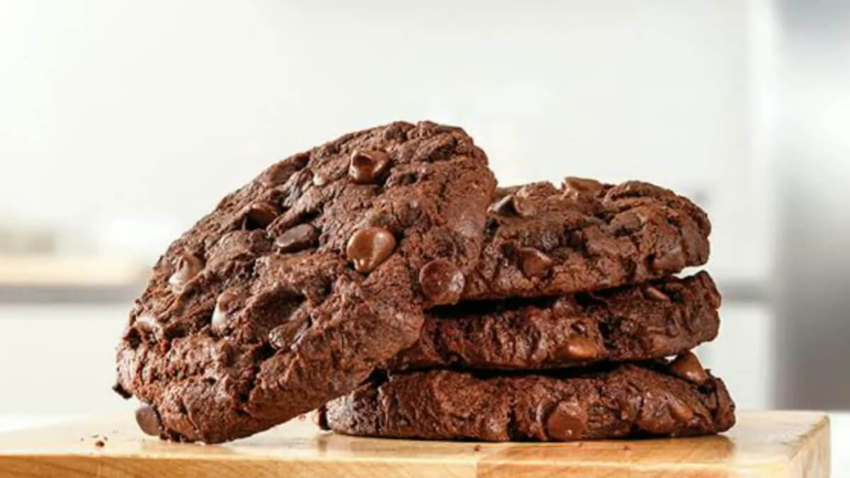 postino-happy-hour-with-menu-2025-feast-and-slumber